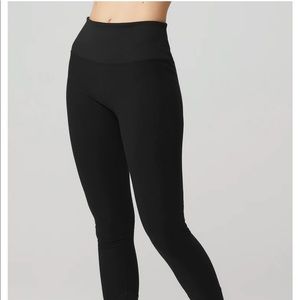 Alo soft lounge leggings black
